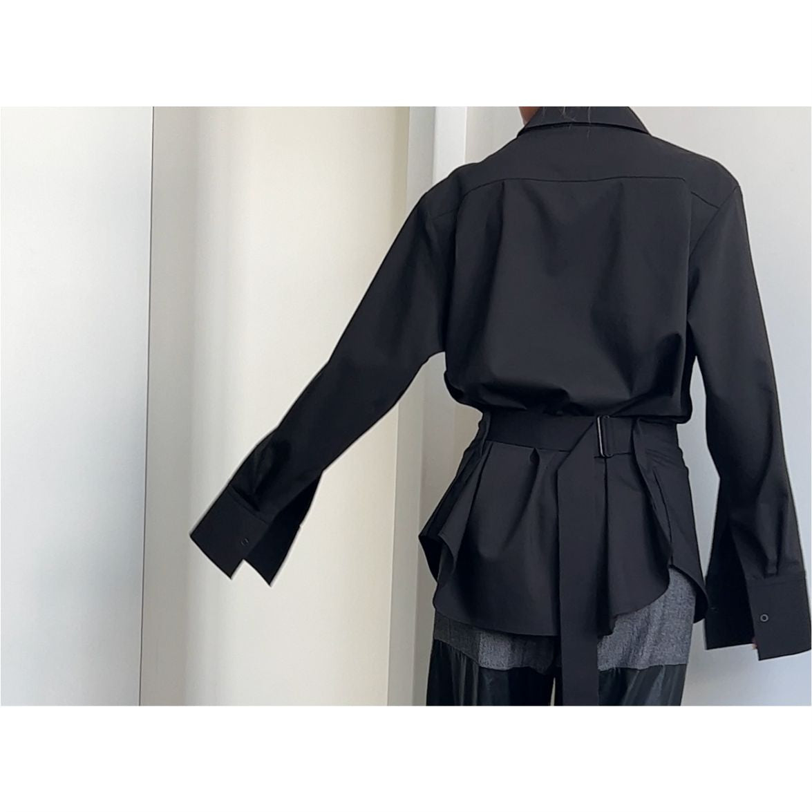 OVERSIZED SHIRT with zipper / WESLER in black