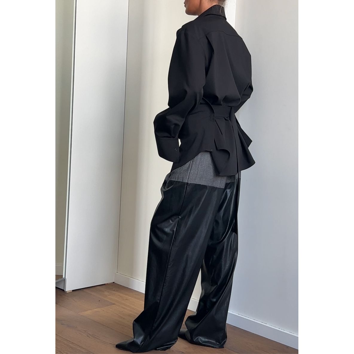 OVERSIZED SHIRT with zipper / WESLER in black