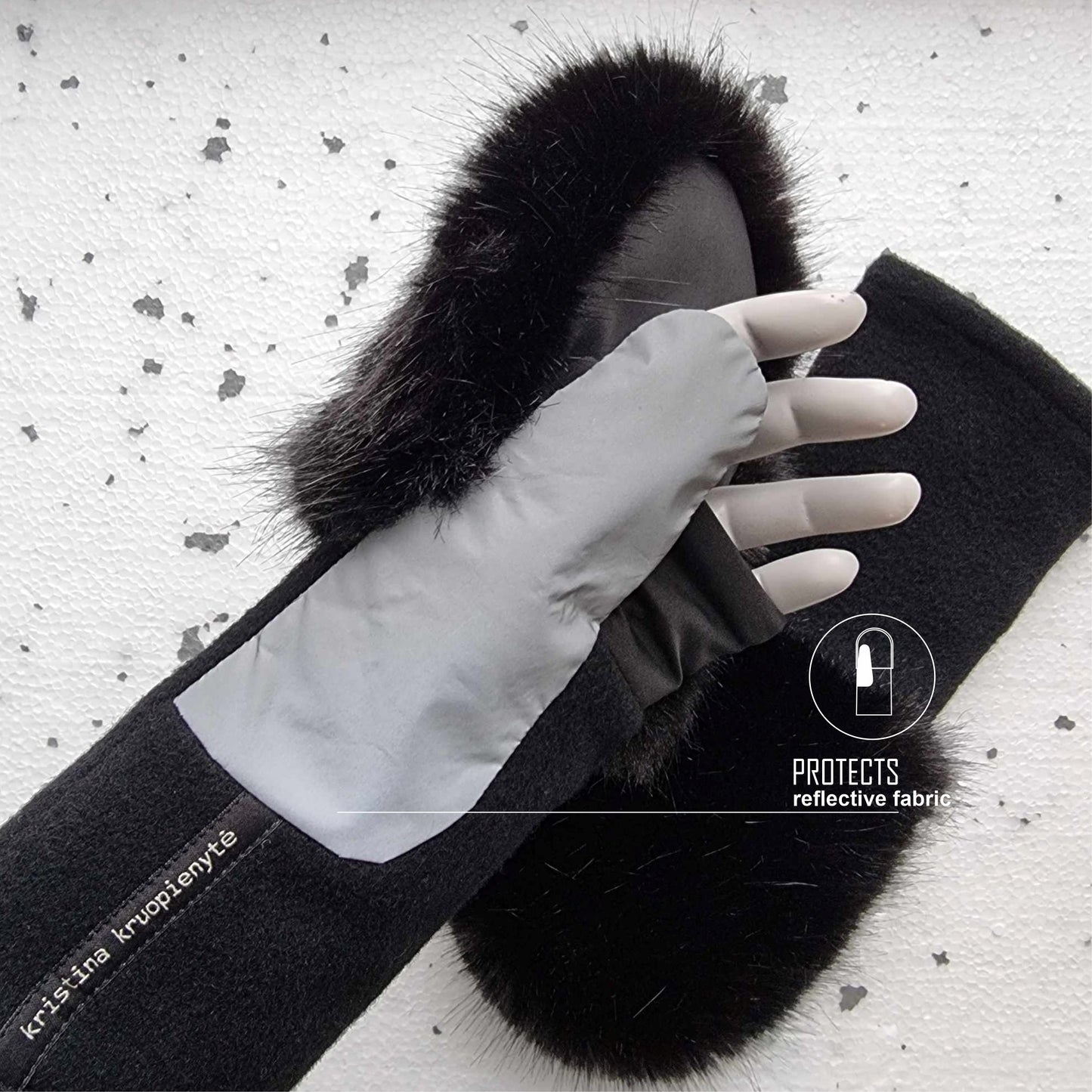 Fingerless gloves with faux fur hood  BLACK