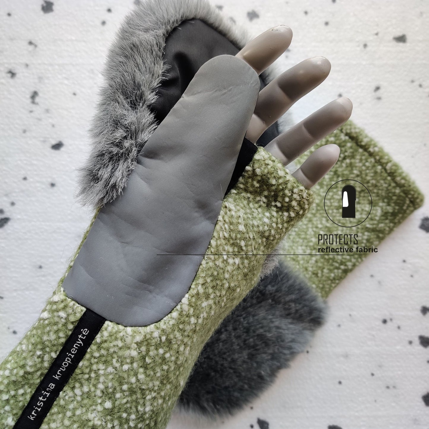 Fingerless gloves with faux fur hood  LIGHT GREEN + LIGHT GREY